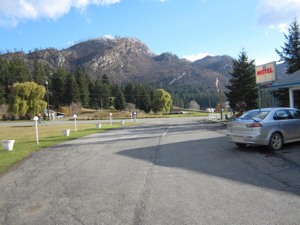 Y-5 Motel Barriere Bagian luar foto