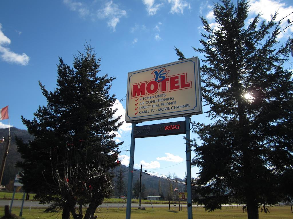 Y-5 Motel Barriere Bagian luar foto